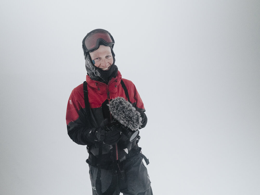 Inspiring Explorer Keith Parsons with camera (003)