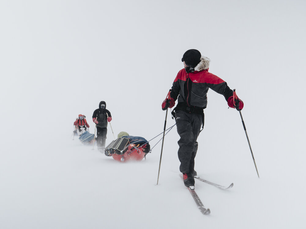 Inspiring Explorers Expedition&trade; team during their crossing of the Greenland Ice Cap