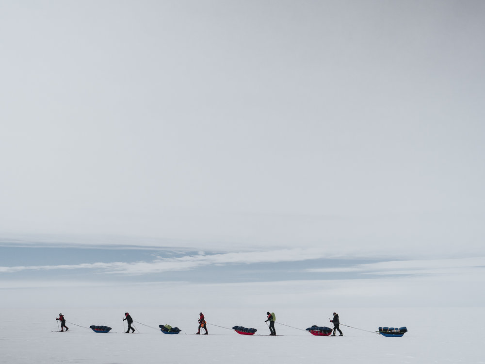 Inspiring Explorers Expedition&trade; team during their crossing of the Greenland Ice Cap (001)