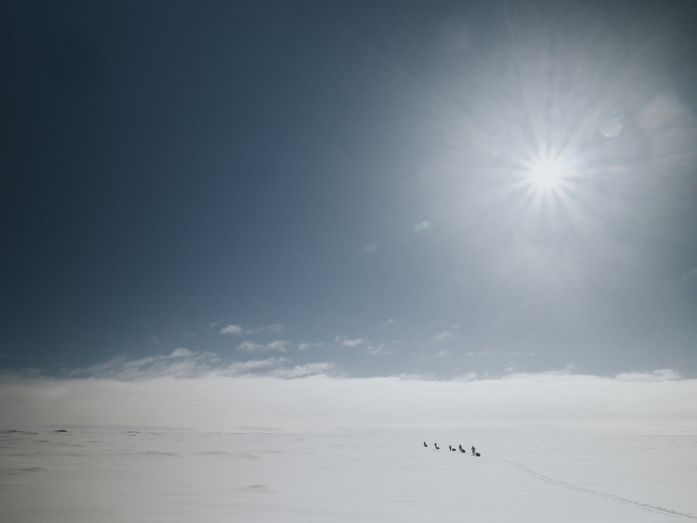 Inspiring Explorers Expedition&trade; team during the Greenland Ice Cap crossing (001)