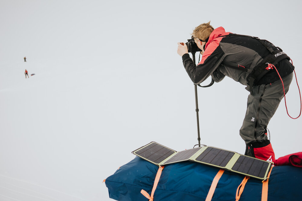 Inspiring Explorer Keith Parsons sets up his camera for a shot (002)