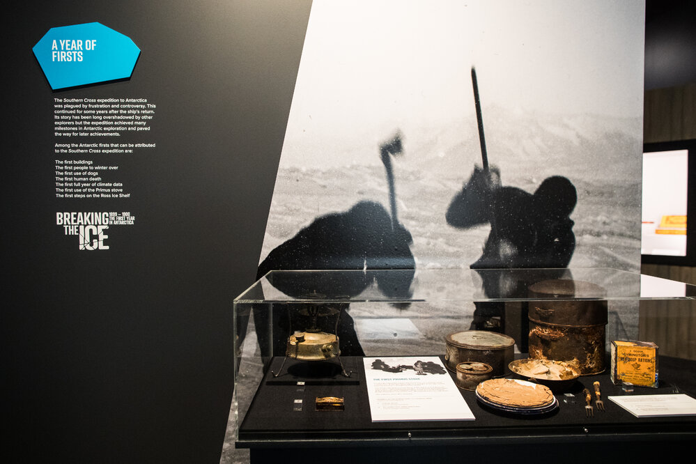 Breaking the Ice Exhibition walk-through &acirc;&euro;&ldquo; The first Primus Stove (001)