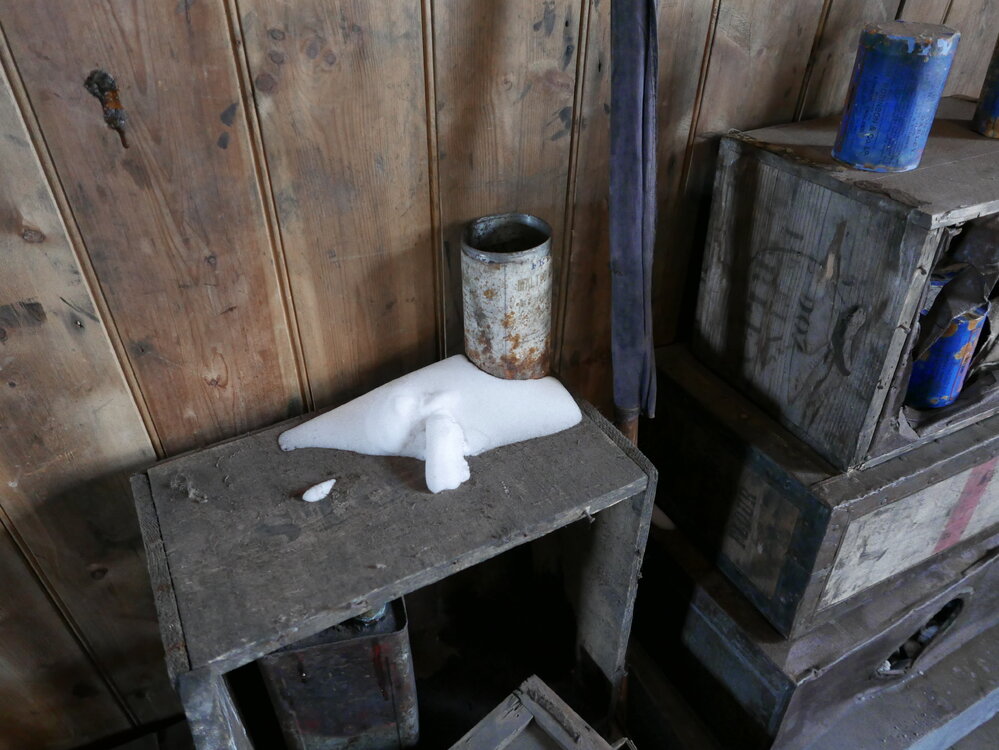 2020-21 Scott's 'Discovery' hut Inspection, interior - Snow Ingress (006)