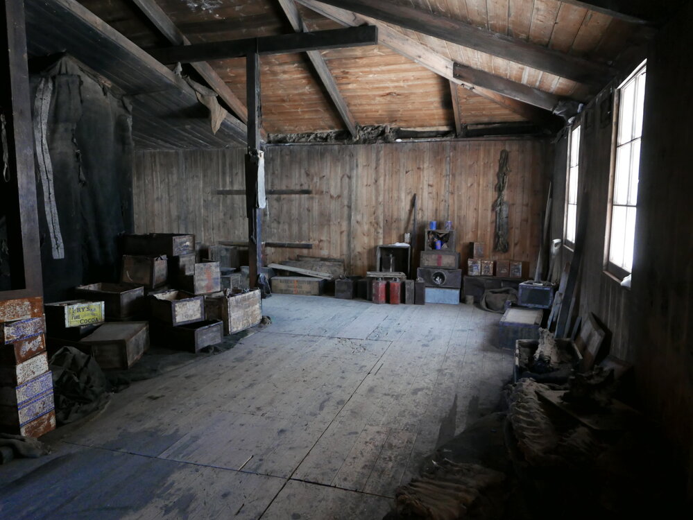 2020-21 Scott's 'Discovery' hut Inspection, interior (007)