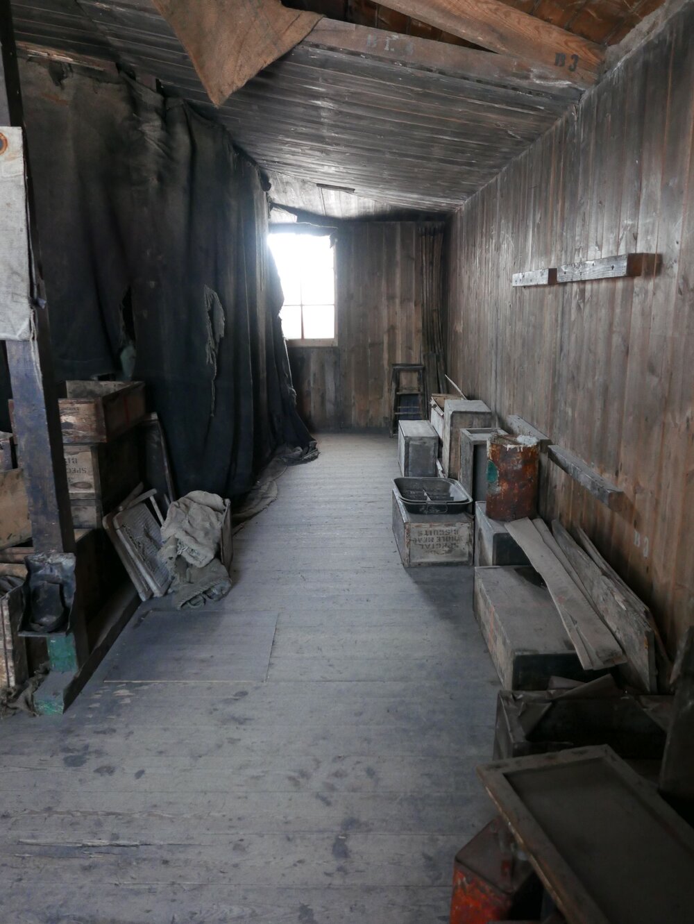 2020-21 Scott's 'Discovery' hut Inspection, interior (013)