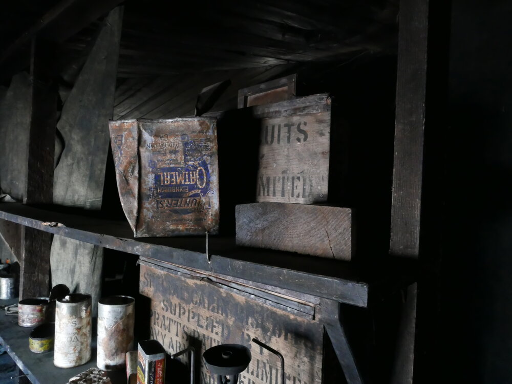 Hunters Oatmeal tin on shelf in Laboratory