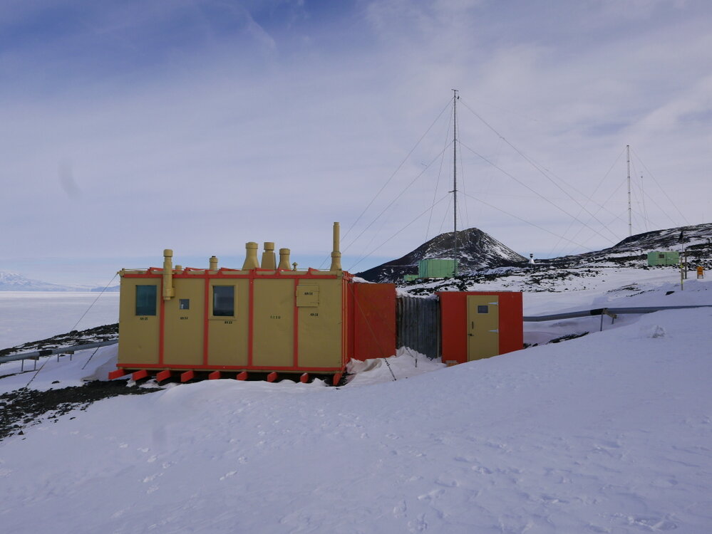 2020-21 Hillary's TAE/IGY hut Inspection - Exterior (001)