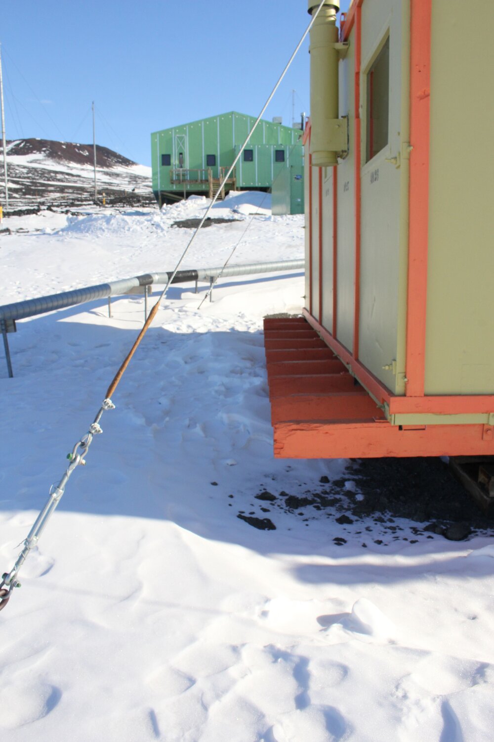 2019-20 Hillary's TAE/IGY hut inspection, exterior (015)