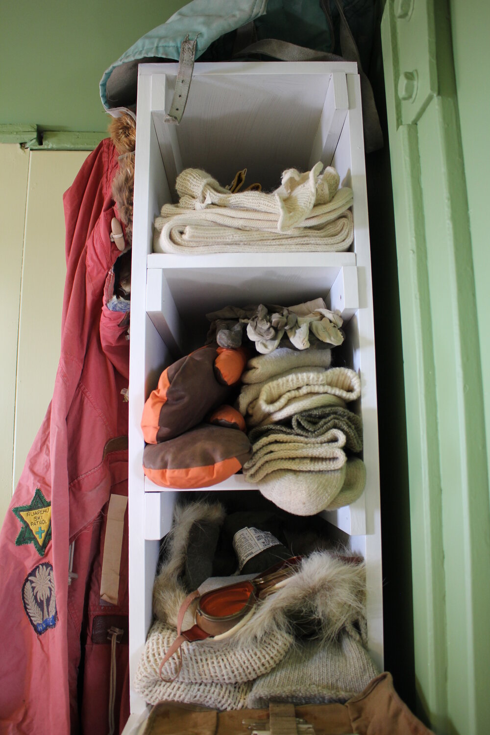 2019-20 Work Task - Arnold Heine artefact locations, Mitten and gloves, Hillary's room, Hillary's TAE/IGY hut