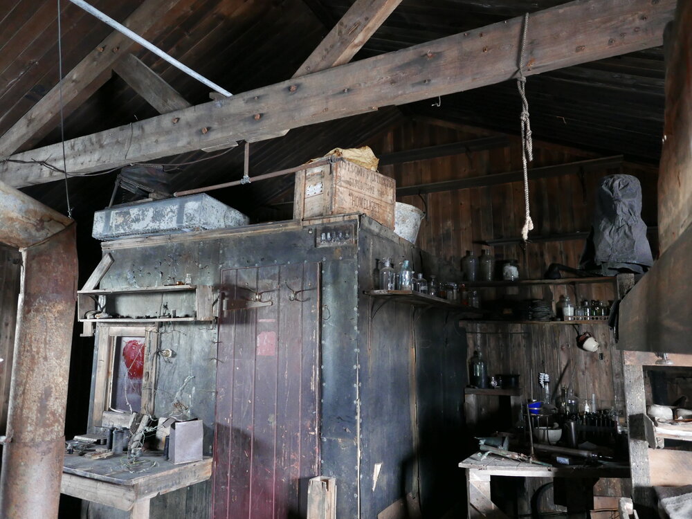 2020-21 Dust slide position - Darkroom roof, 'Terra Nova' hut, Cape Evans (001)