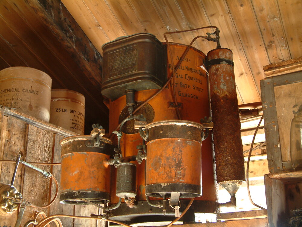 2005 Shackleton's 'Nimrod' hut interior, Cape Royds (008)
