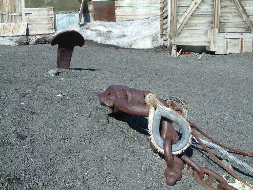 2005 One of the 'Aurora' anchors embedded at Cape Evans (002)