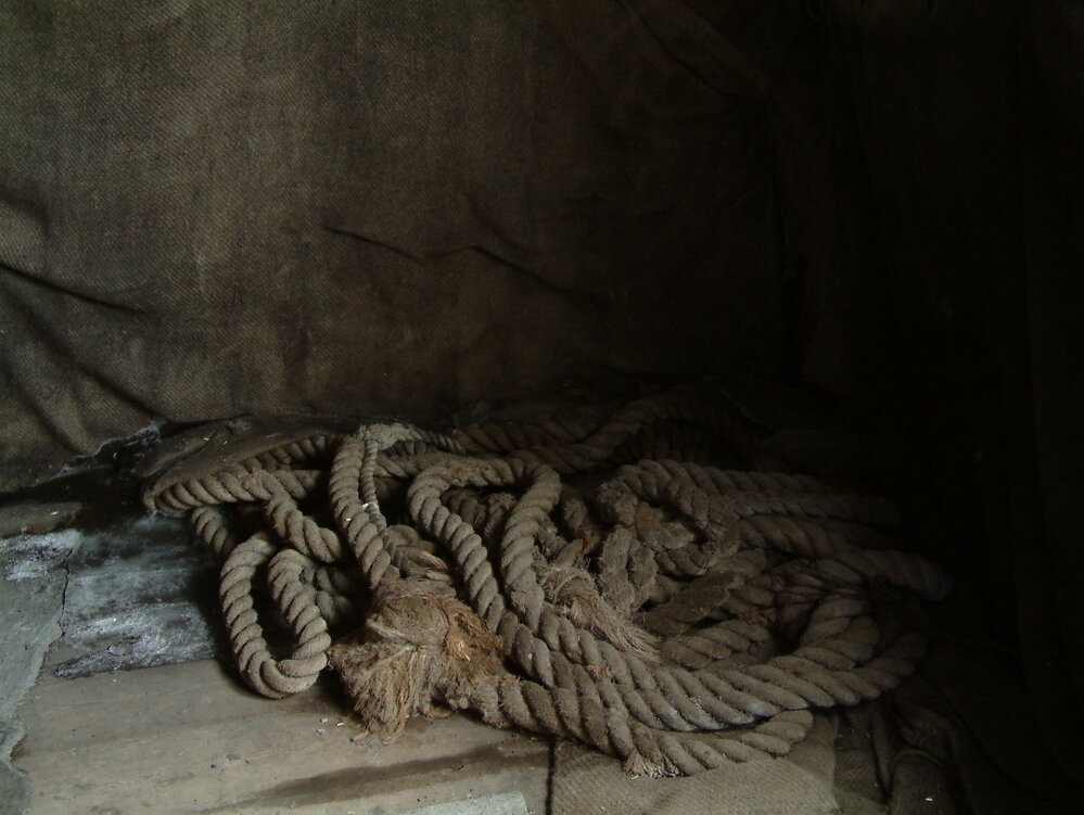 2005 Scott's 'Discovery' hut interior, Hut Point (017)