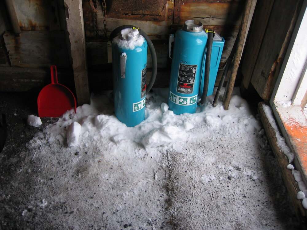 2005 Snow ingress inside Scott's 'Terra Nova' hut, Cape Evans (001)