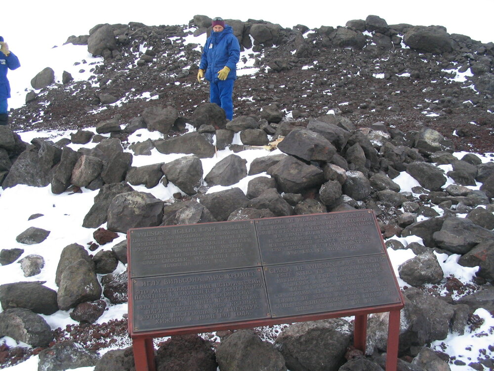 2005 Remains of Wilson's Igloo, Cape Crozier (001)