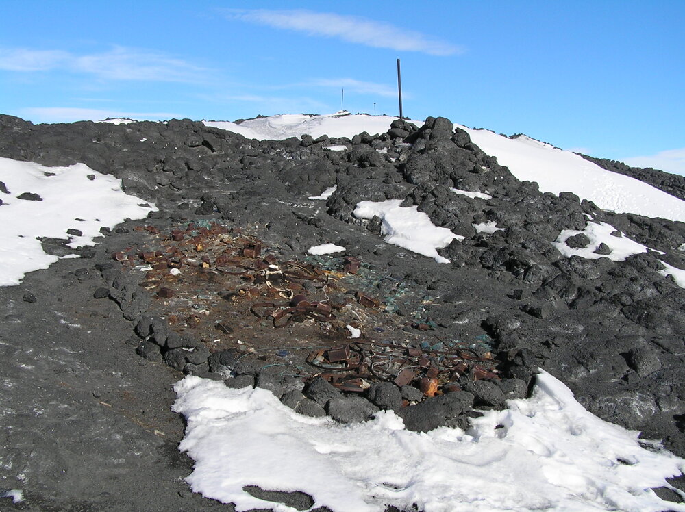 2005 Historic Midden at Cape Royds (001)
