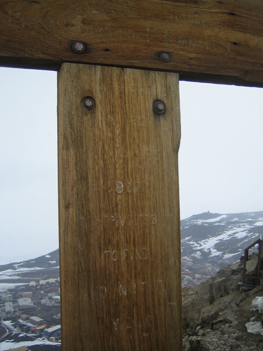 2005 Observation Hill Cross (002)