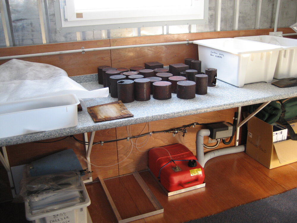 2006 Interior of the AHT Conservation lab at Scott Base (002)