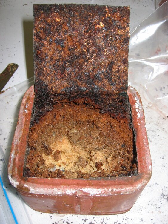 2006 Opening a Ham loaf can (002)