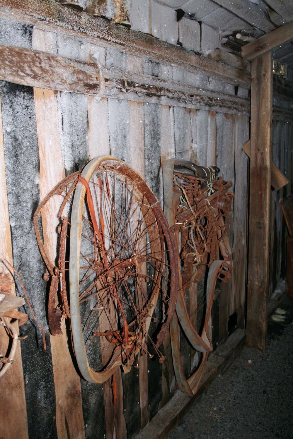 2006 Ice build-up inside Scott's 'Terra Nova' hut, Cape Evans (001)