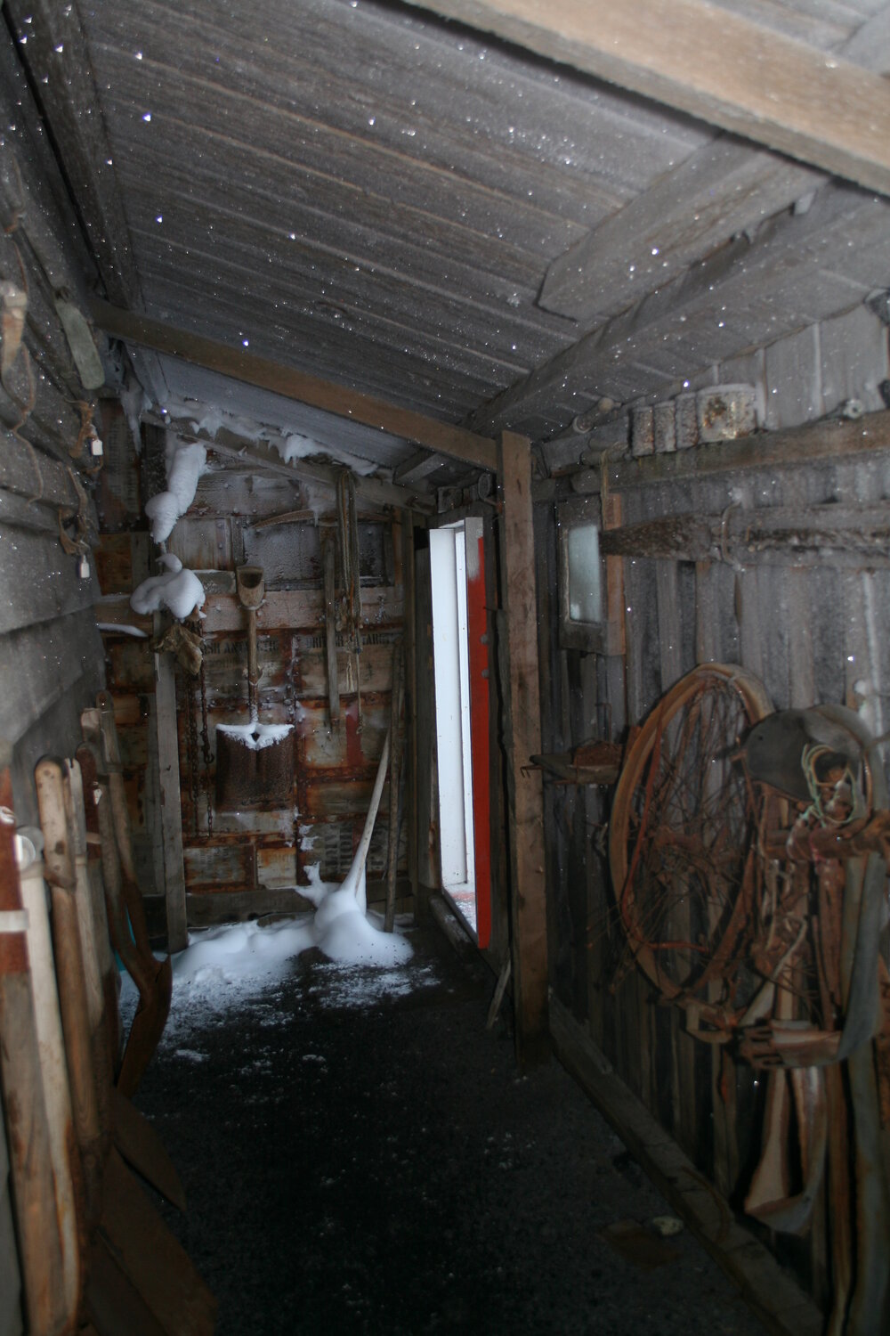2006 Ice build-up inside Scott's 'Terra Nova' hut, Cape Evans (004)