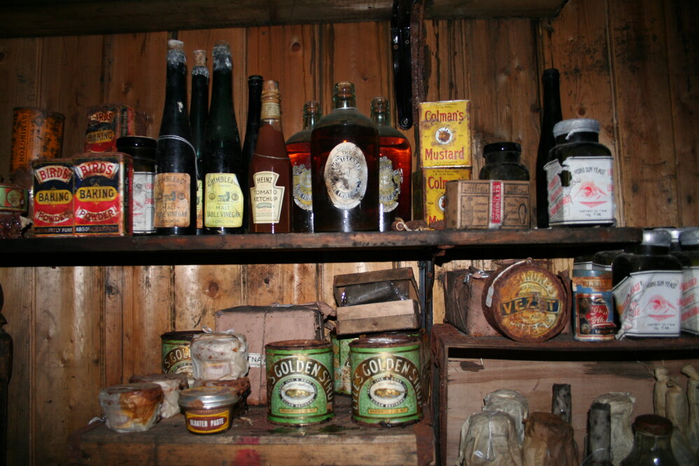 2006 Scott's 'Terra Nova' hut interior, Galley (003)