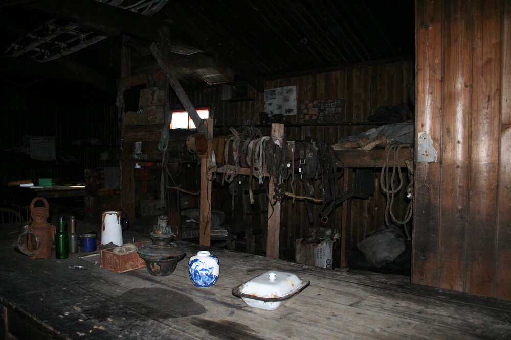 2006 Scott's 'Terra Nova' hut interior, Wardroom table