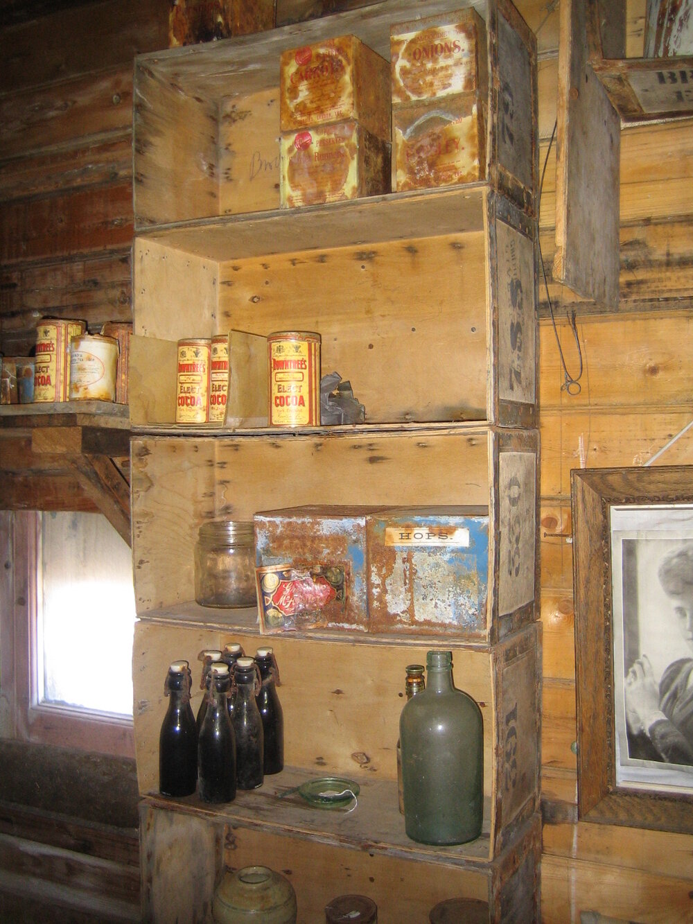 2005 Artefacts on shelves inside Shackleton's 'Nimrod' hut, Cape Royds (001)