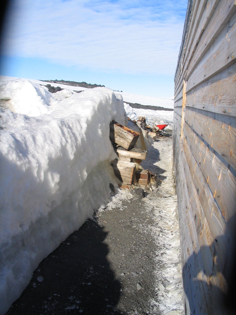 2006-07 South wall of Scott's 'Terra Nova' hut and Bowers' Annexe