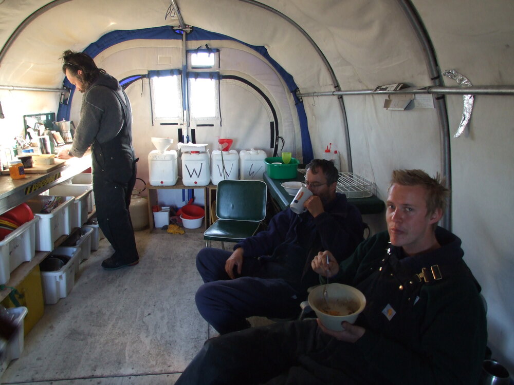 2006-07 AHT team in the Polar Haven