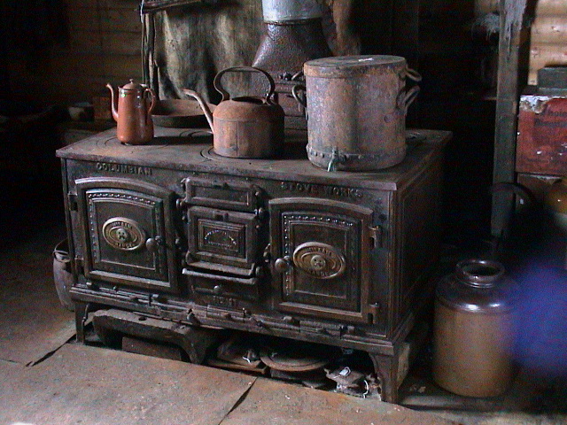 2003 Shackleton's 'Nimrod' hut, interior - Mrs Sam stove (003)