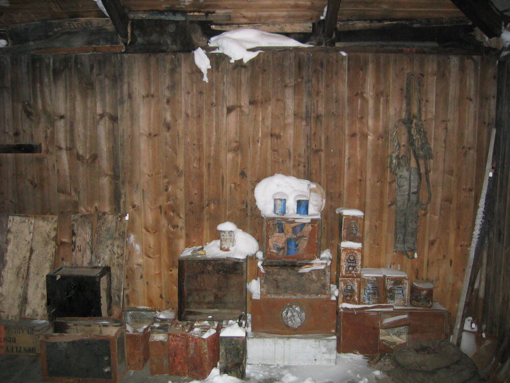 2003 Scott's 'Discovery' hut, interior - Snow ingress (008)