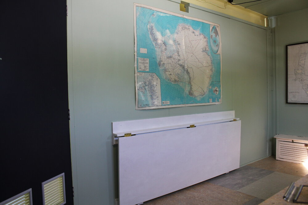 2019-20 Hillary's TAE/IGY Hut inspection, interior (001)