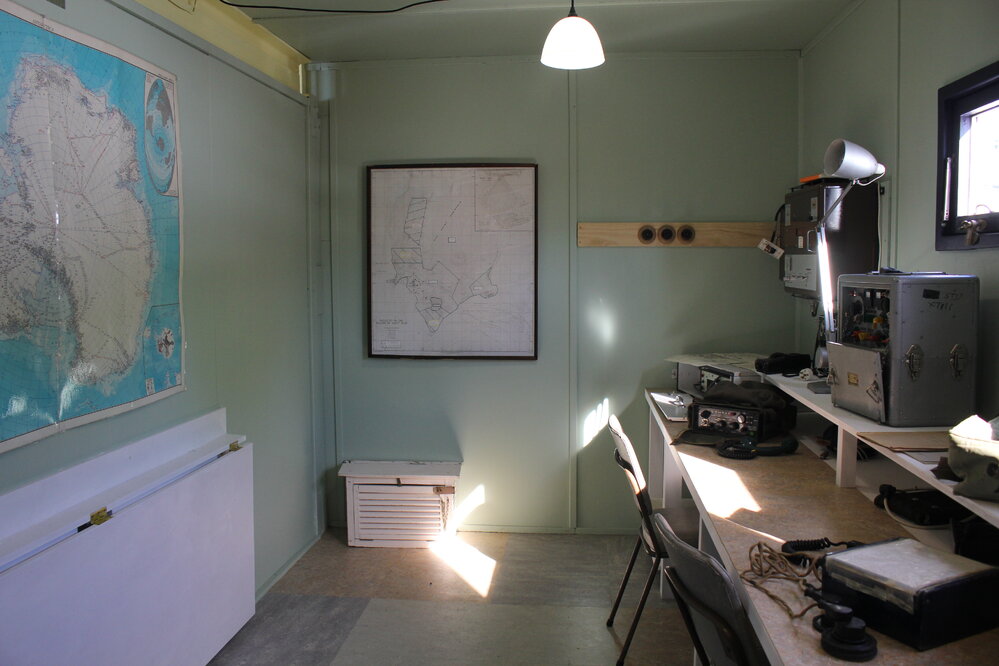 2019-20 Hillary's TAE/IGY Hut inspection, interior (002)