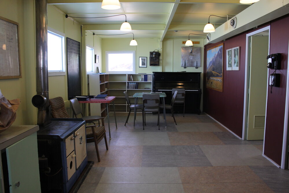 2019-20 Hillary's TAE/IGY Hut inspection, interior (016)