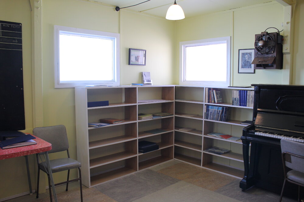 2019-20 Hillary's TAE/IGY Hut inspection, interior (018)