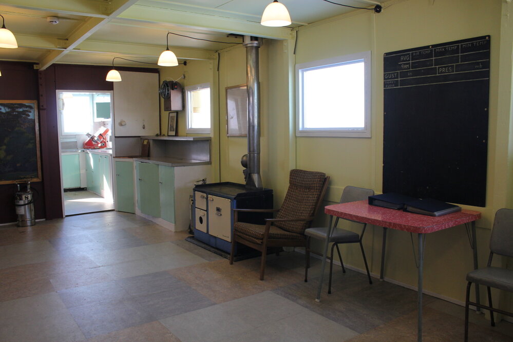 2019-20 Hillary's TAE/IGY Hut inspection, interior (031)