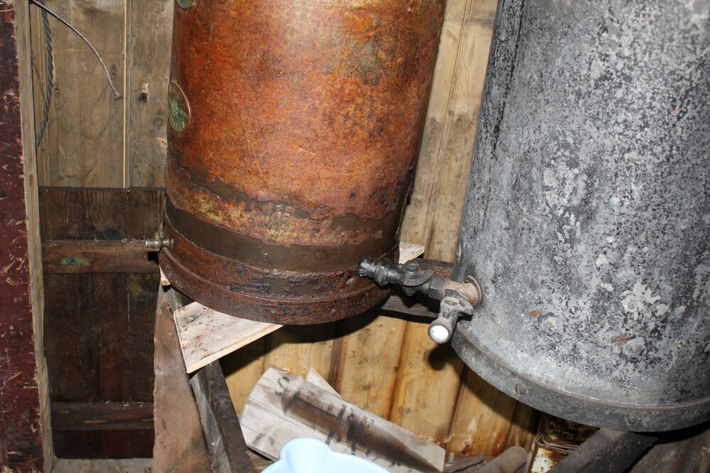 2019-20 Work task - repaired oil leak on acetylene lighting plant, Scott's hut (018)