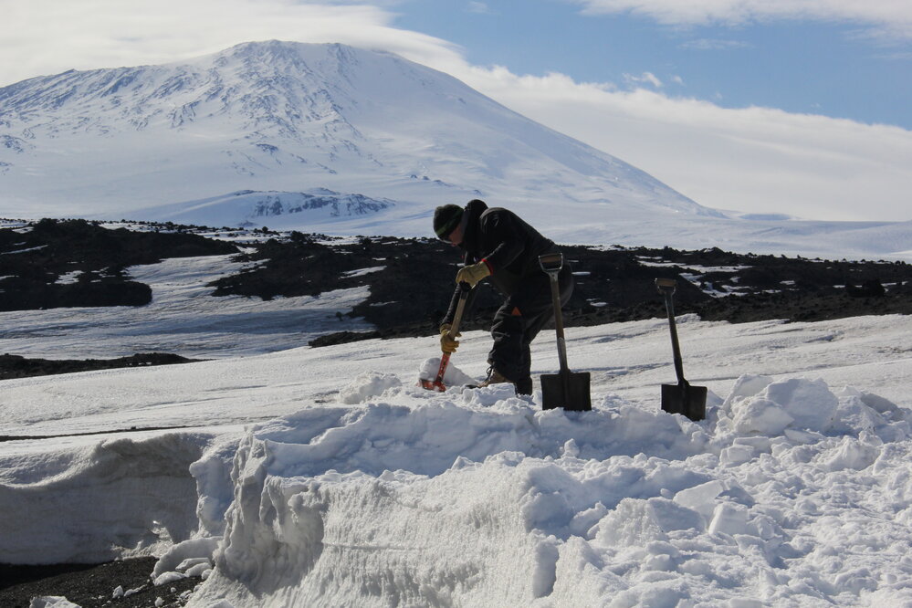 2019-20 Exterior snow clearance at Scott's Hut, Cape Evans (008)