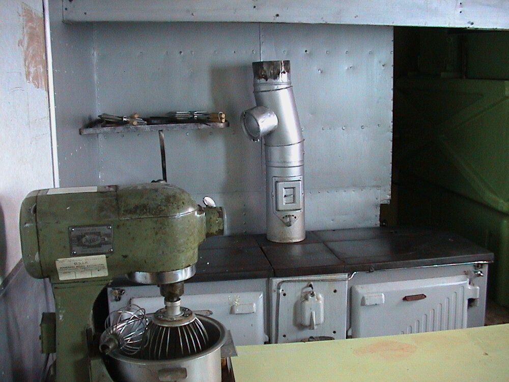 2003 Hillary's TAE/IGY hut - Mixer and cooker, Kitchen
