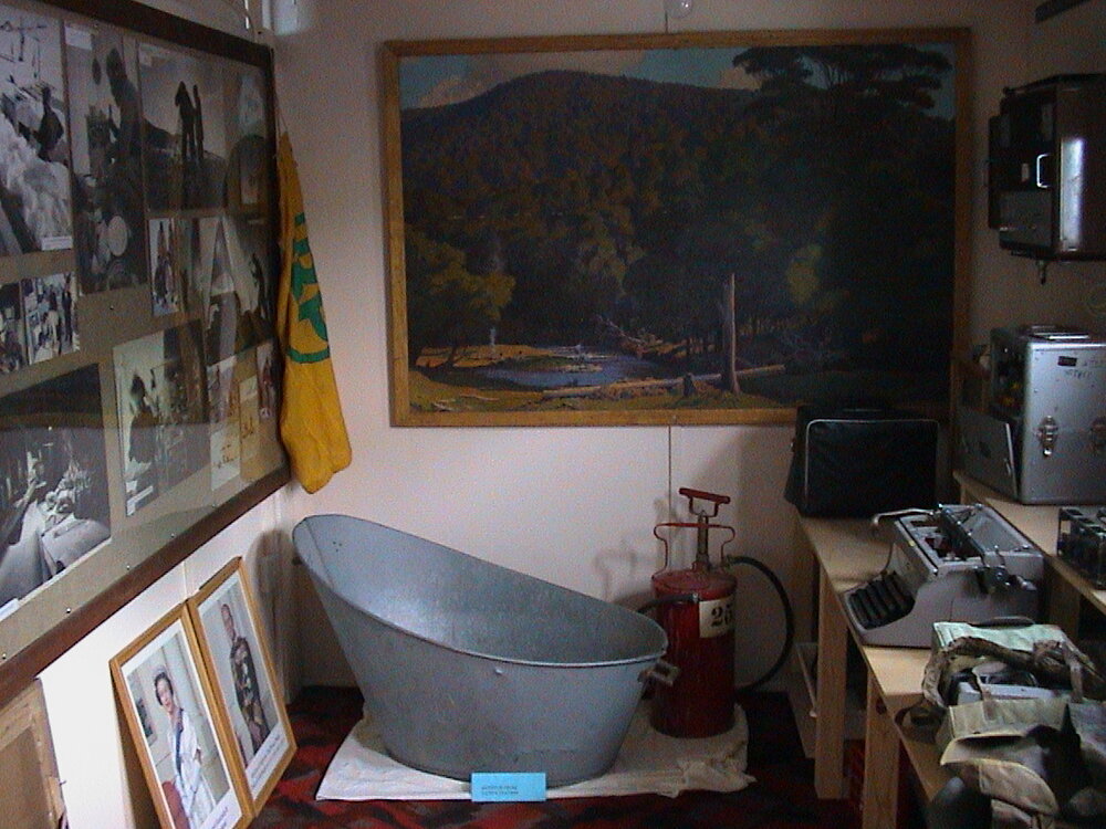 2003 Hillary's TAE/IGY hut - Radio room