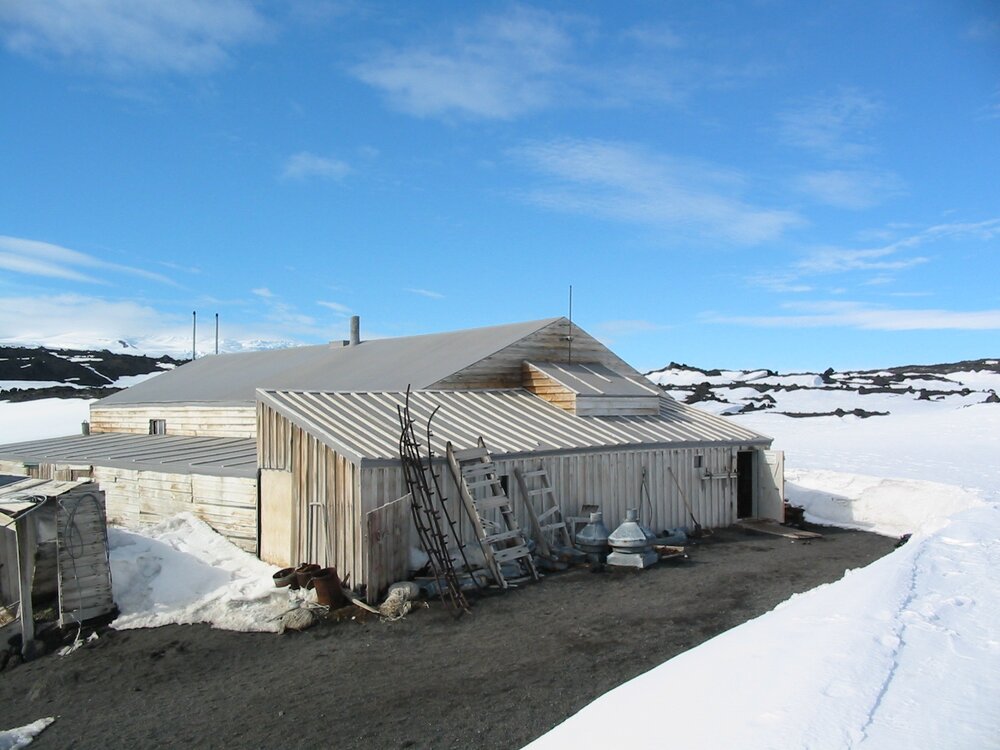2003 K440 at Cape Evans - North-west corner, Scott's 'Terra Nova' hut