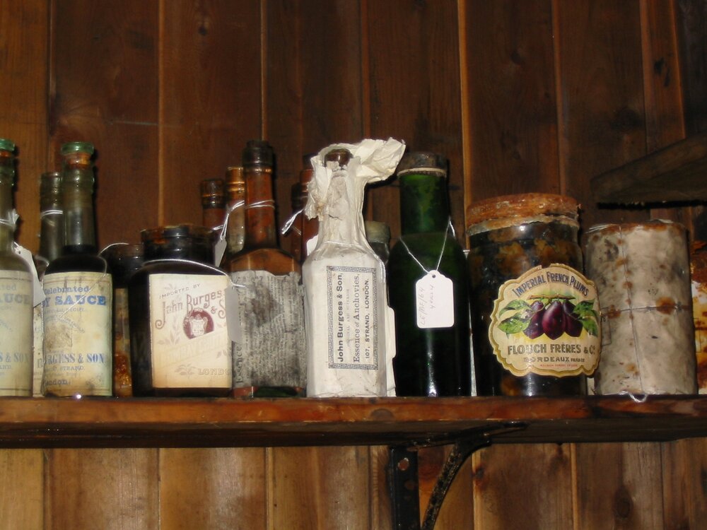 2003 K440 at Scott's 'Terra Nova' hut - Stocked Galley shelves (007)