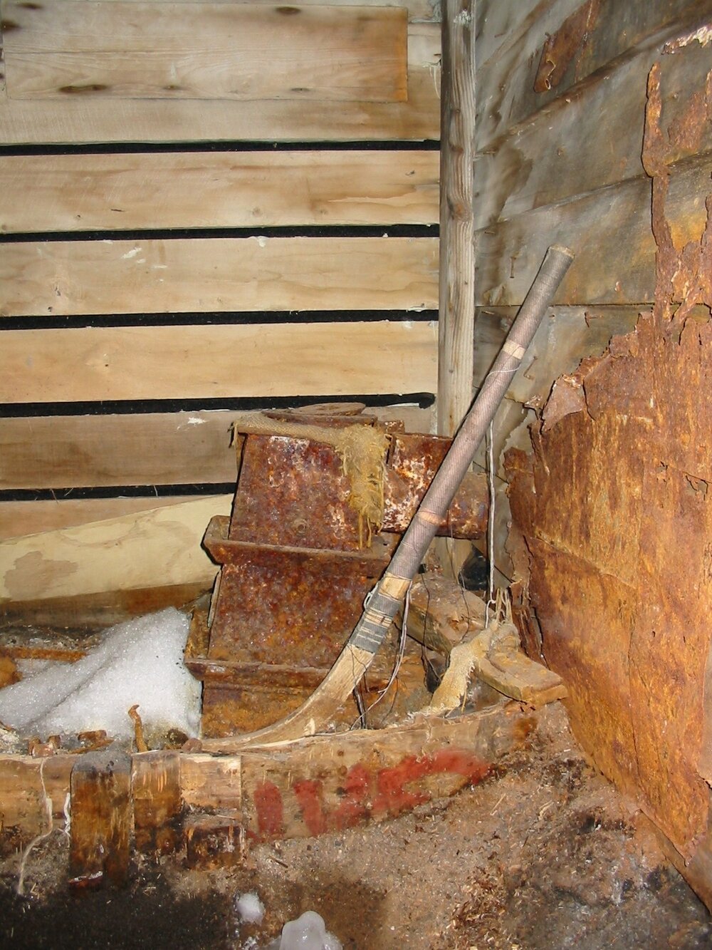 2003 K440 at Scott's 'Terra Nova' hut - Blubber stove, Stables East end