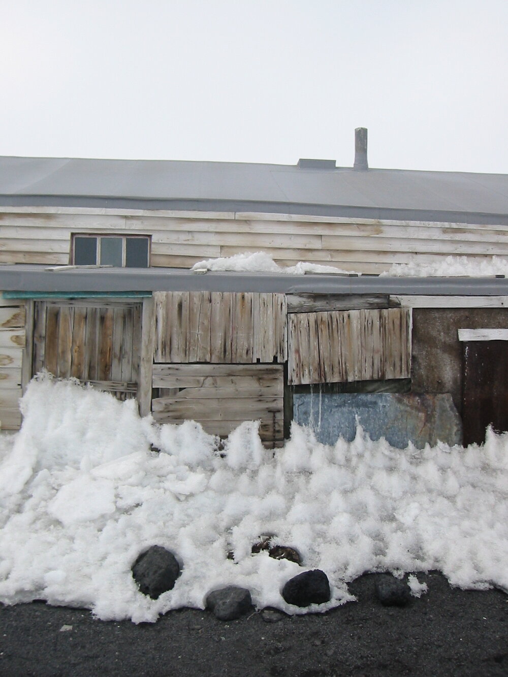 2002 Scott's 'Terra Nova' hut, exterior survey image - Stables North wall (003)