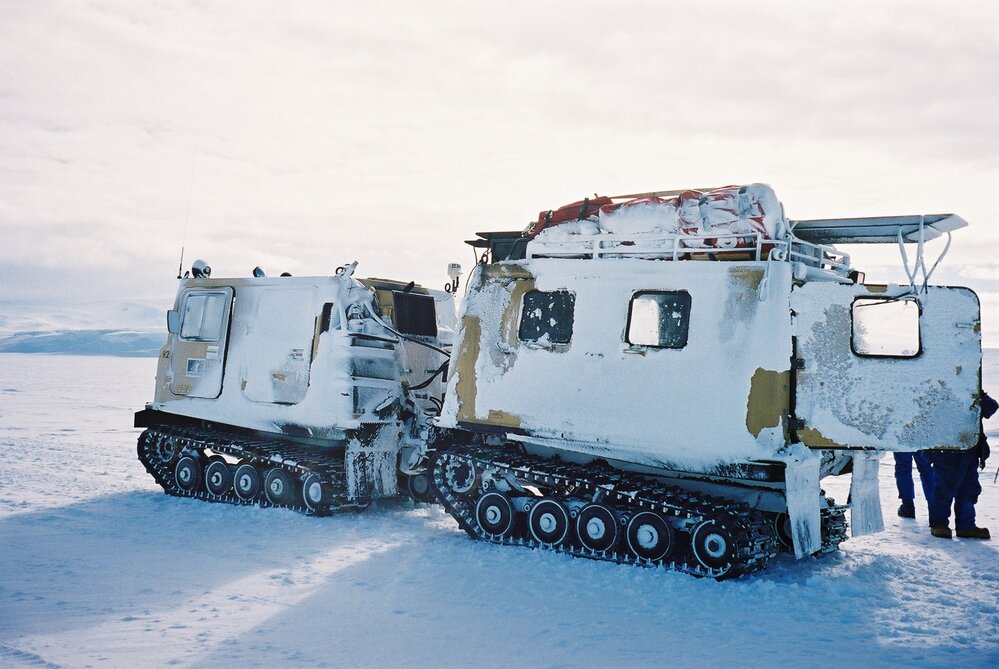 2002 H&auml;gglunds at Cape Evans