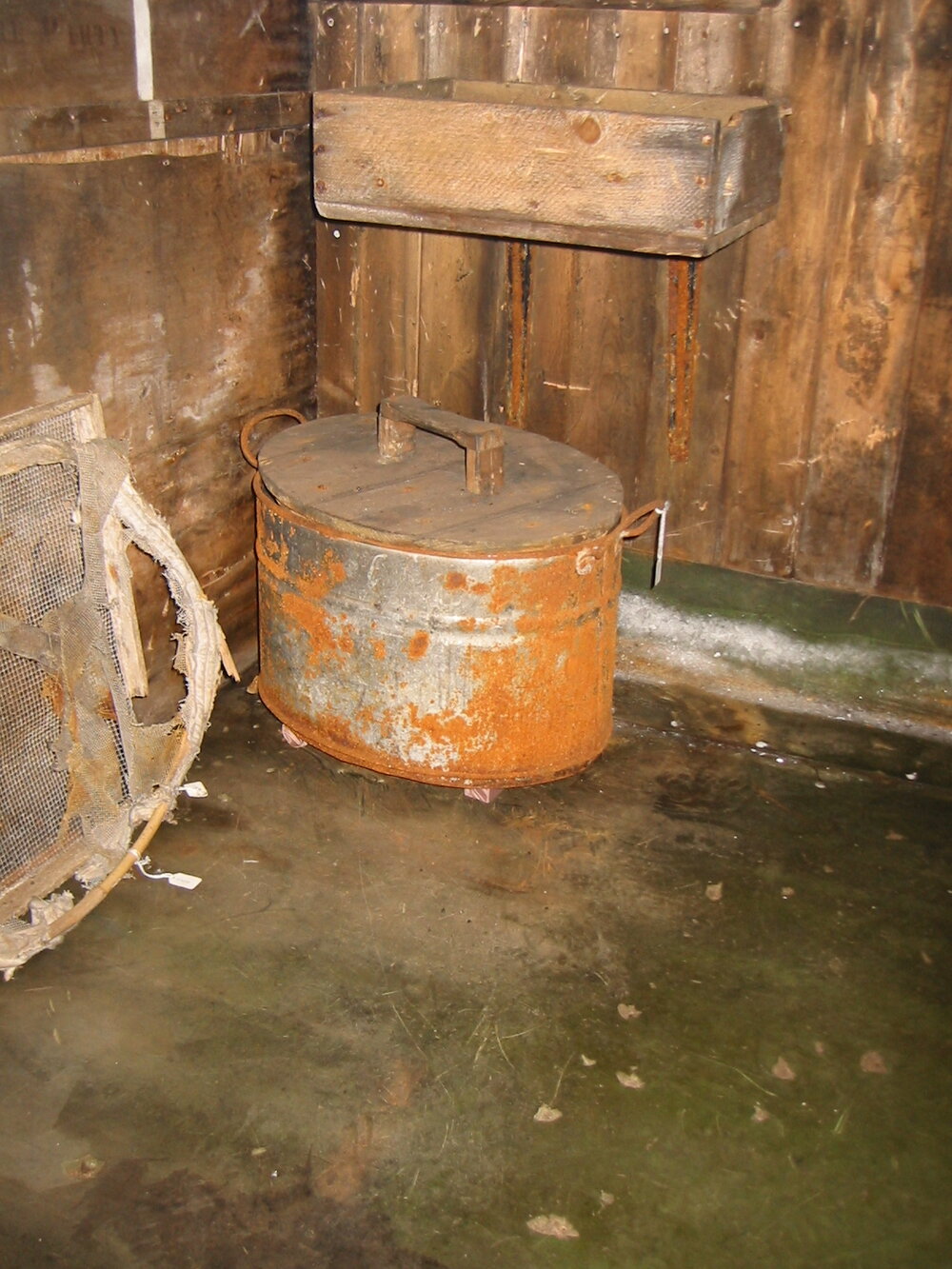 2002 Scott's 'Terra Nova' hut, interior survey image - Biology area (004)