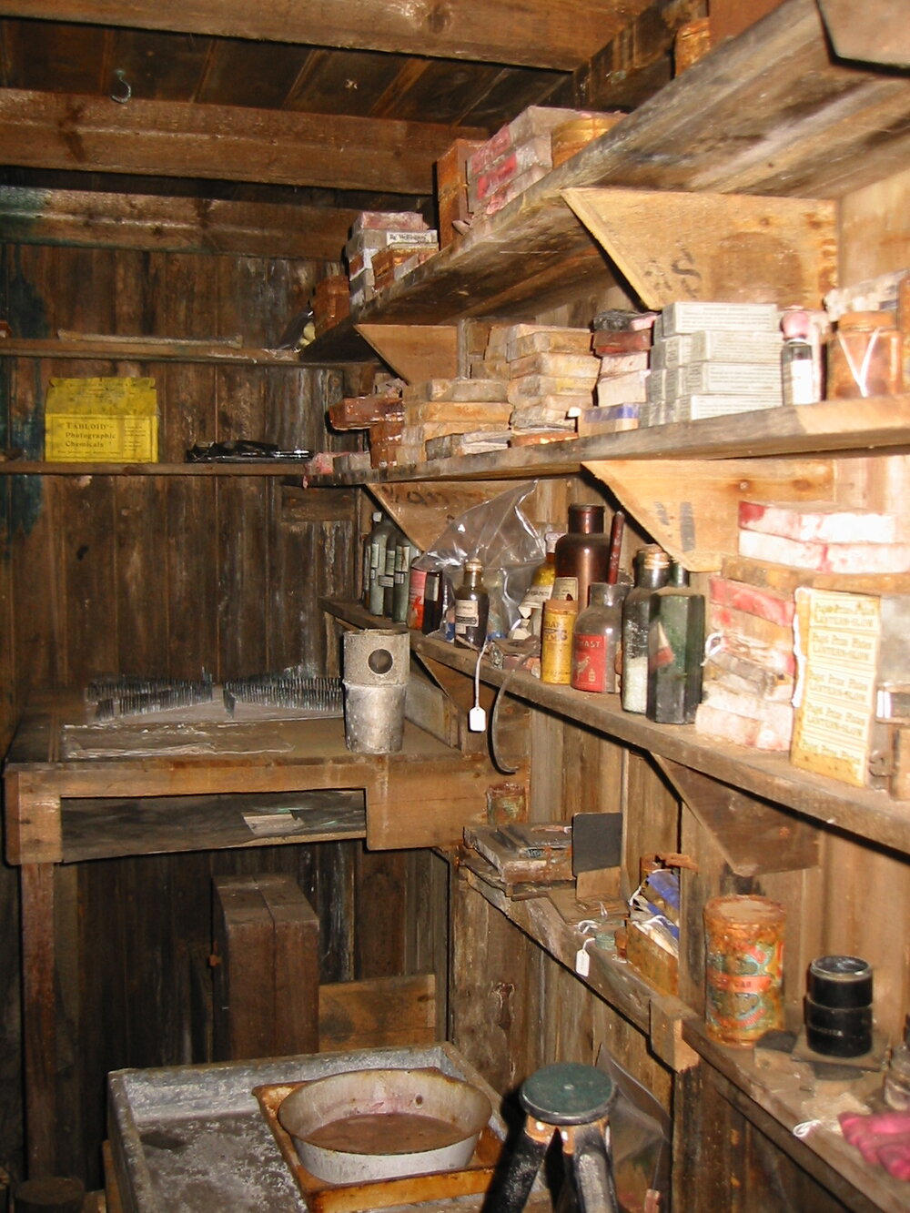 2002 Scott's 'Terra Nova' hut, interior survey image - Ponting's Darkroom (010)