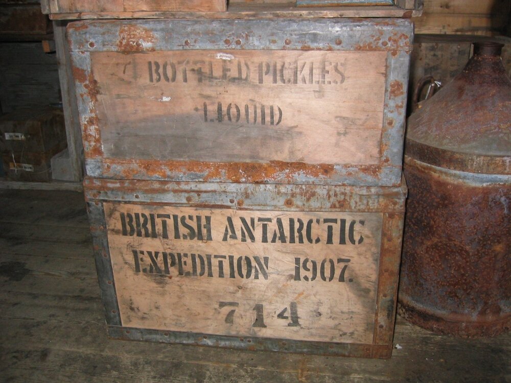 2003 K440 at Shackleton's 'Nimrod' hut, interior - Survey of box types (035)