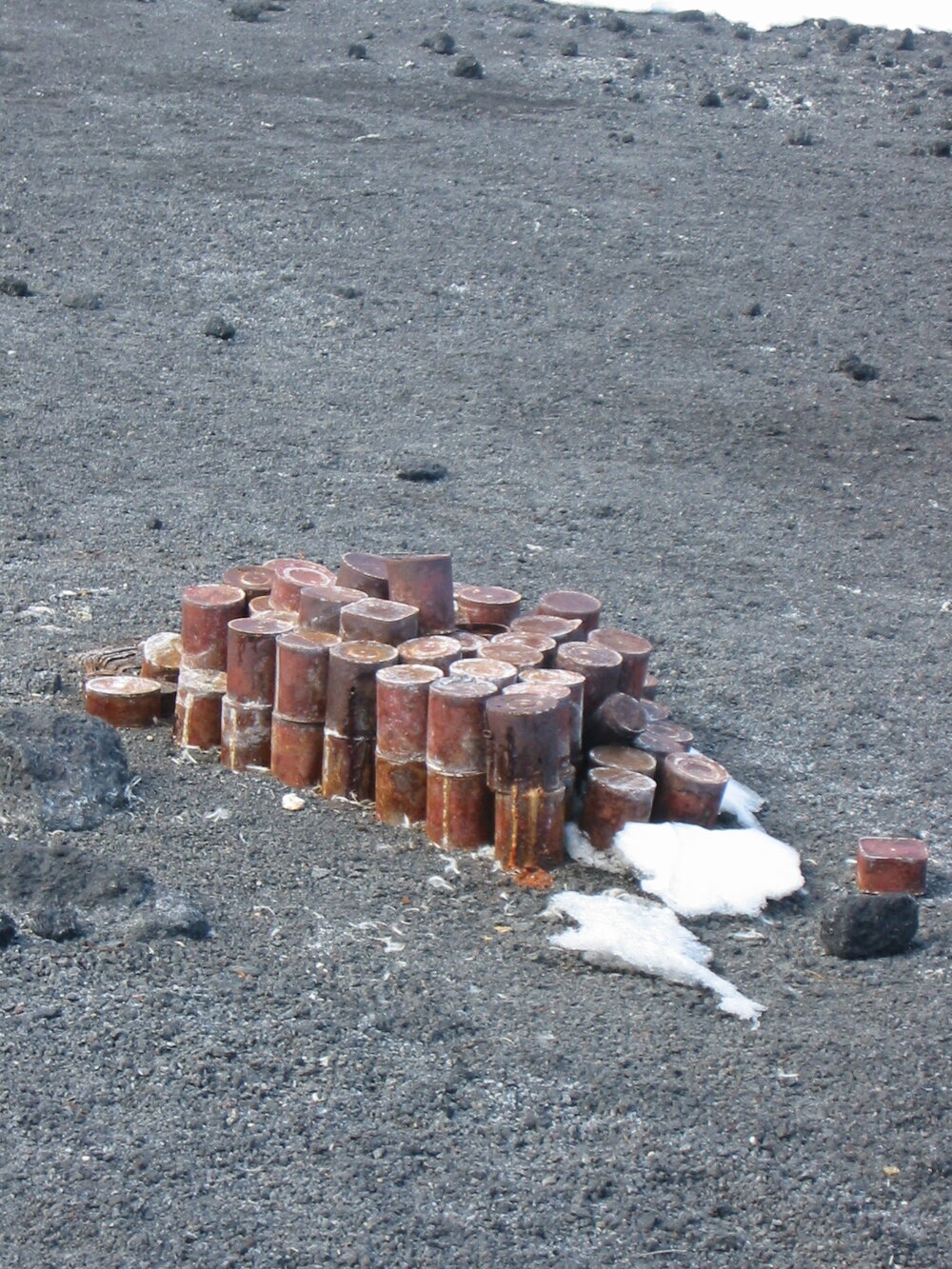 2002 K440B to Shackleton's 'Nimrod' hut, exterior - Stack of tins (002)
